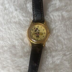 RARE Vintage Disney Minnie Mouse Women's Watch with Moveable Hands